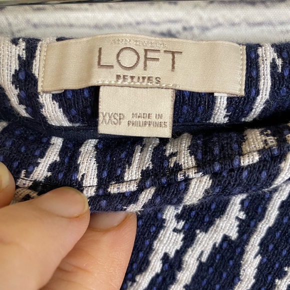 Loft petite. Blue and white layered skirt in XXSP - Picture 4 of 6